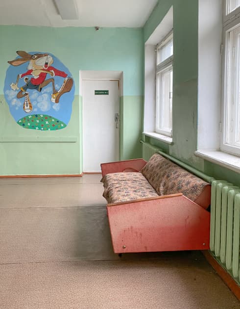artwork Oksana Nevmerzhytska -  - Hospital. Lost in time