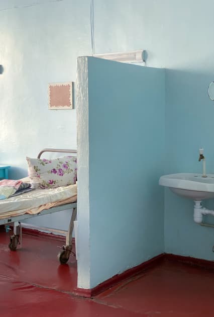 artwork Oksana Nevmerzhytska -  - Hospital. Lost in time