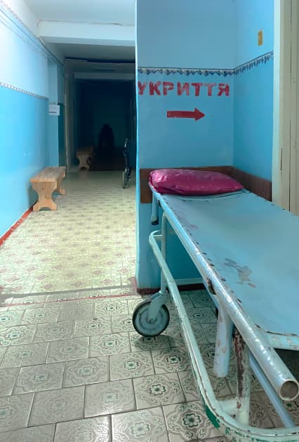 artwork Oksana Nevmerzhytska -  - Hospital. Lost in time