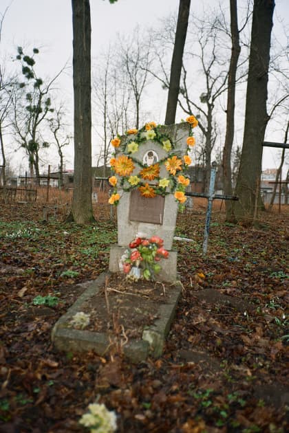 artwork Vika Terekhovska -  -  Cross/Cemetery series