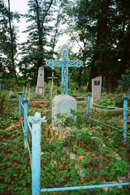 artwork Vika Terekhovska -  -  Cross/Cemetery series