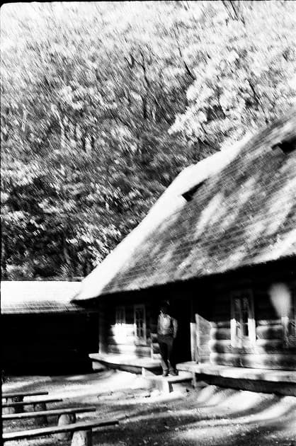 artwork Anastasiia Mietielieva (Brunnen) -  - Two Minutes to Three