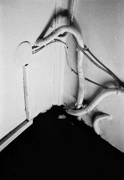 artwork Artur Byzenko -  -  Neither peace nor war