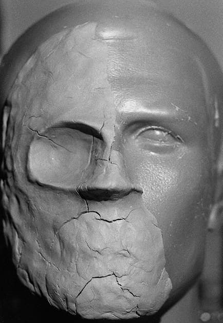 artwork Artur Byzenko -  -  Neither peace nor war