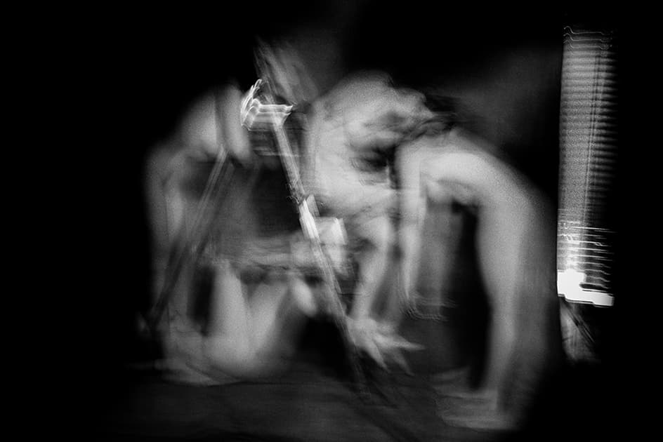 artwork Eva Fomitski -  - Displacement
