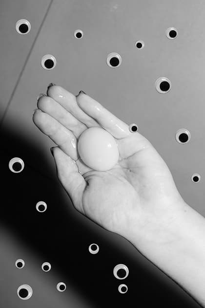 artwork Kristina Mos -  - Handbook of fragility