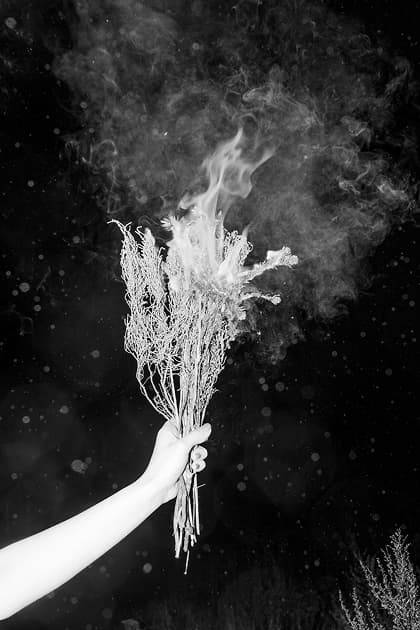 artwork Kristina Mos -  - Handbook of fragility
