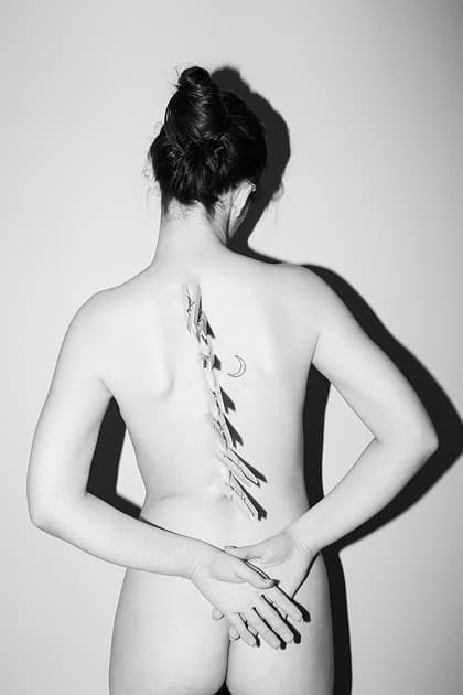 artwork Kristina Mos -  - Handbook of fragility