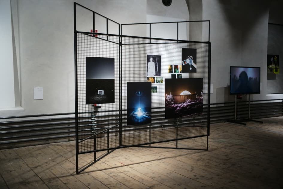 exhibition MYPH Між вогнем та вогнем: українське мистецтво зараз