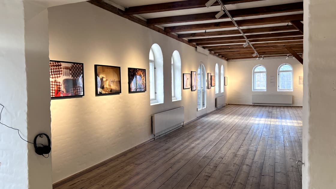 exhibition Спільне тіло: Миколаївська Молода Фотографія - виставка Myph