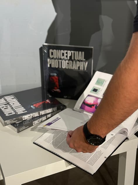 exhibition АРТ МАРКЕТ в галереї Лавра - виставка Myph